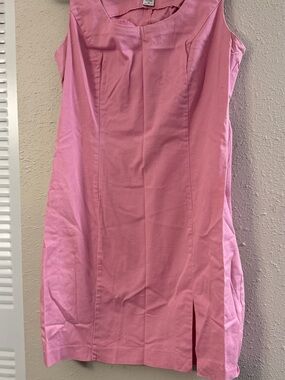 Classic Pink Sleeveless Sheath Dress